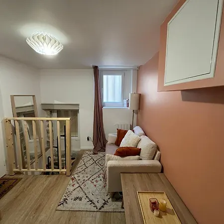 Апартаменты Charme Et Cave A